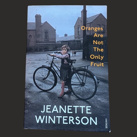 Oranges Are Not the Only Fruit by Jeanette Winterson Vintage (2009) - Picture 1 of 2